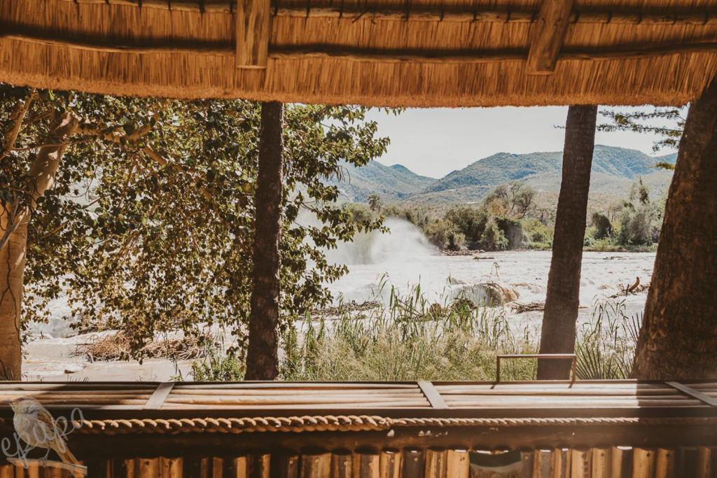 Epupa Falls Lodge Экстерьер фото
